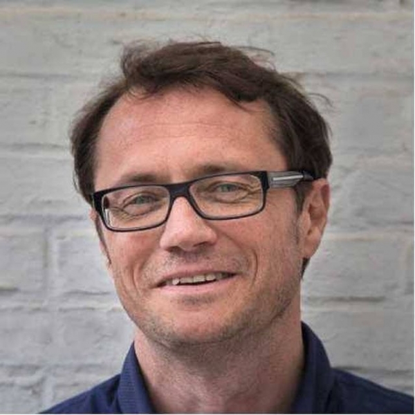 Международно признатият учен д-р Кокс изнася лекция в МУ-Пловдив